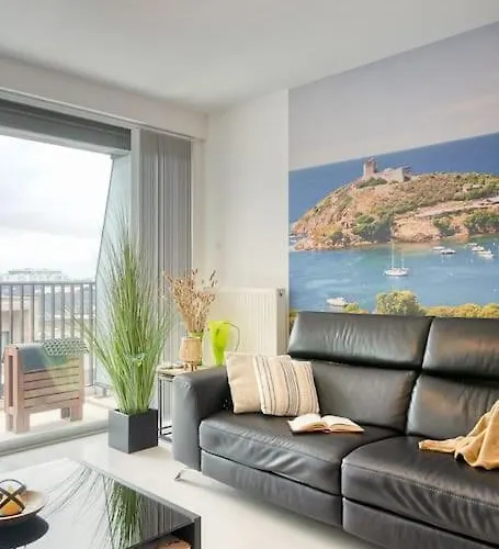 Stunning Apartment In Ostend With Free Parking