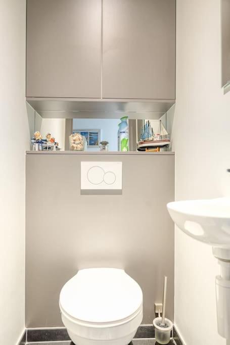 Stunning In With Free Parking Appartement Oostende